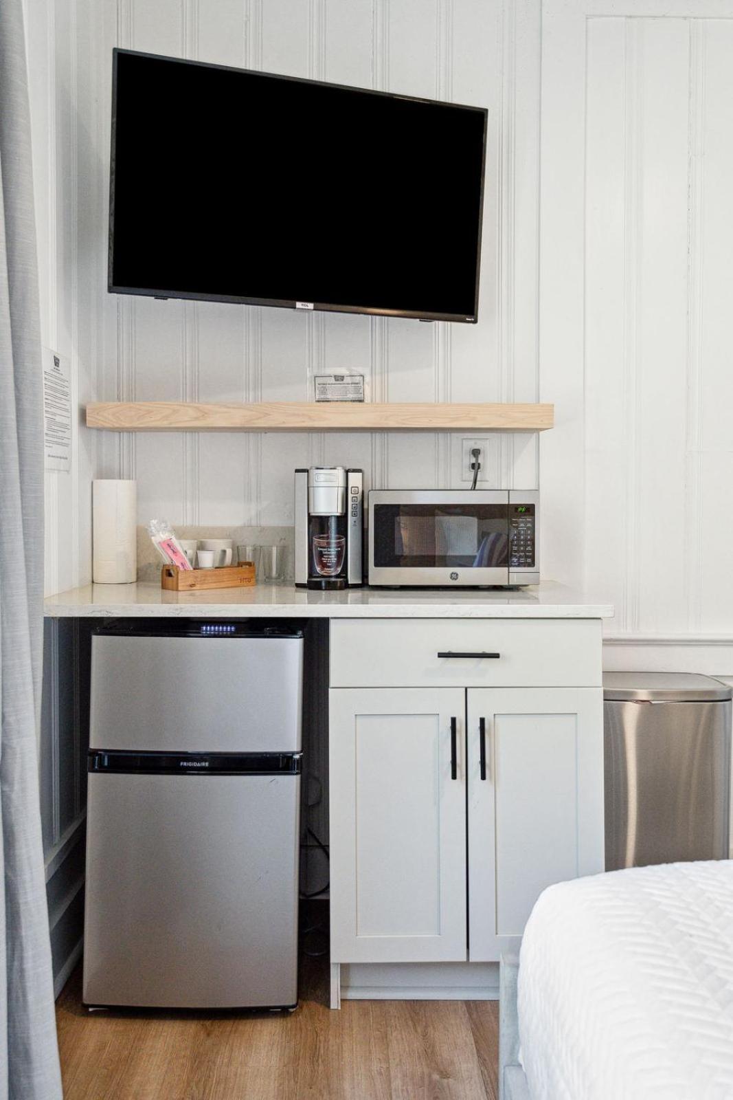 Folliday Inn - The Ariston - Room 34 Folly Beach Extérieur photo