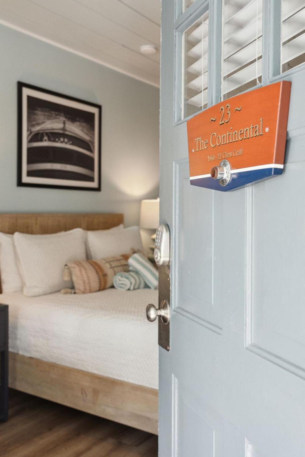 Folliday Inn - The Ariston - Room 34 Folly Beach Extérieur photo