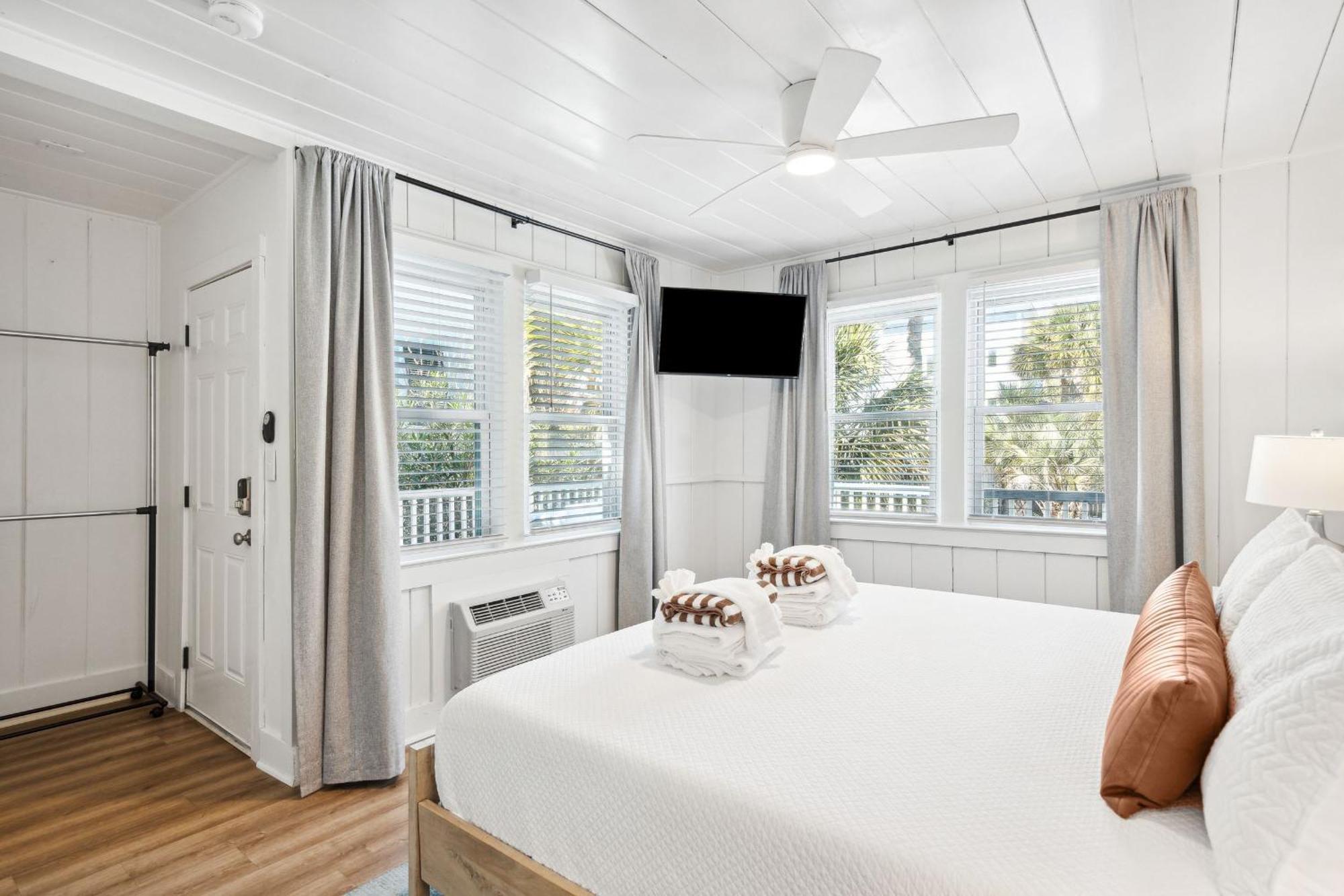 Folliday Inn - The Ariston - Room 34 Folly Beach Extérieur photo